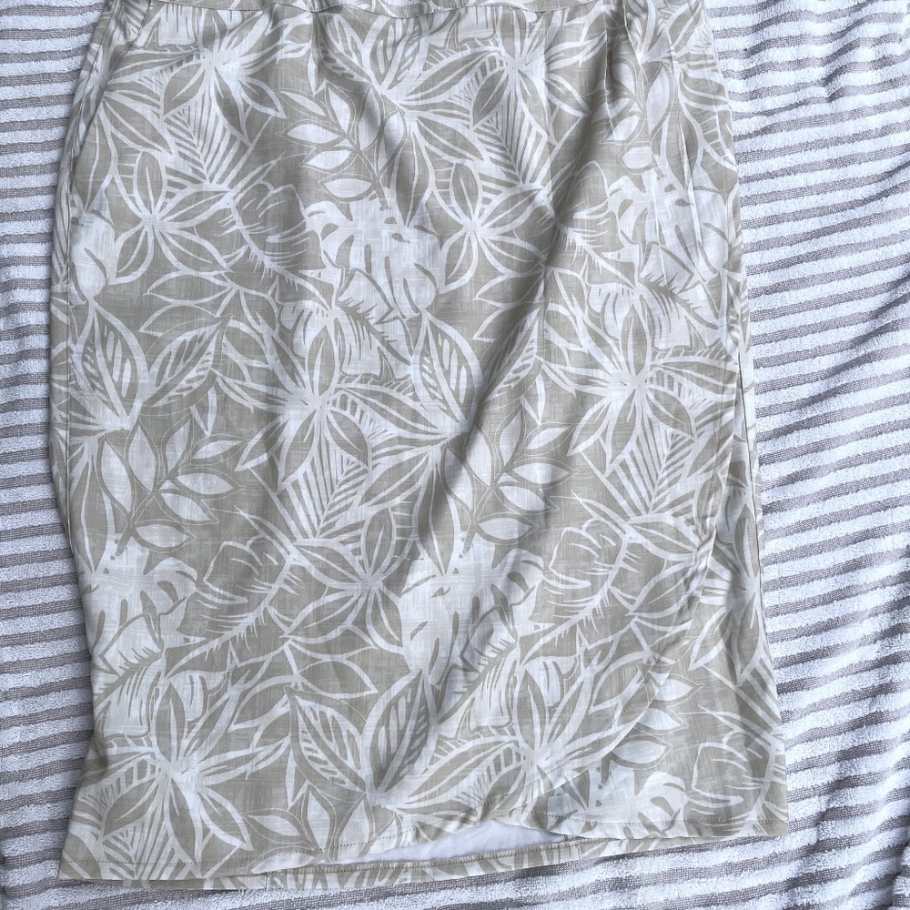 Rip skirt
